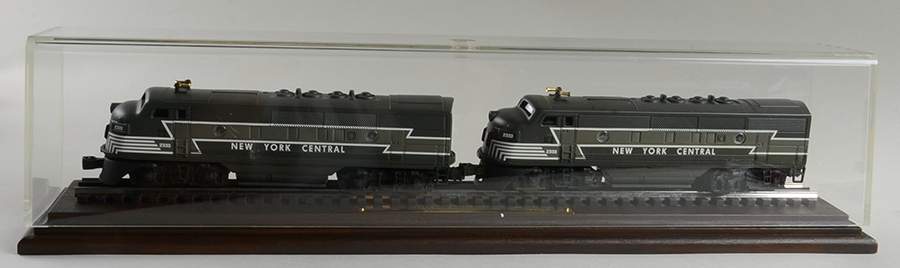 20th Century Series-Great American Railways 2333 New York Central F3a-A Diesel Locom - No Box by Hallmark Gold Crown-1