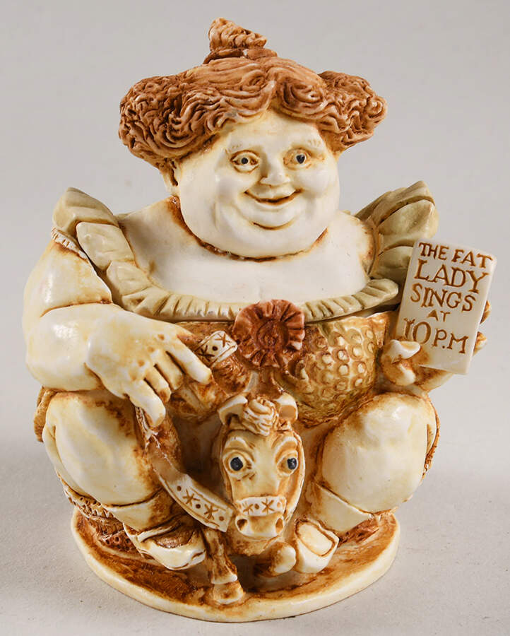 Harmony Circus Pavareata - Boxed by Harmony Kingdom-1