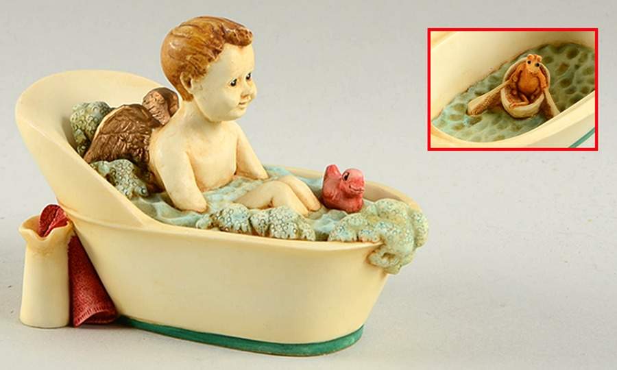 Annual  Angel Box Timed Edition Noel-Mouse In Boat - Boxed by Harmony Kingdom-1
