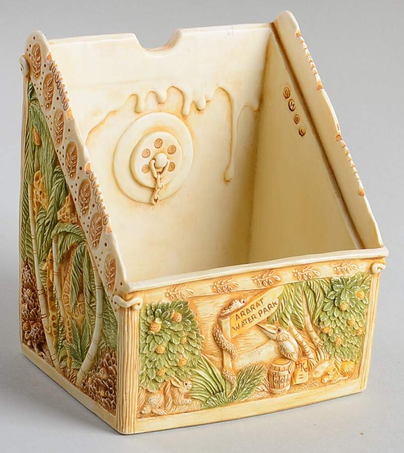Noah's Park-Picturesque Noah's Hideaway - Boxed by Harmony Kingdom-1