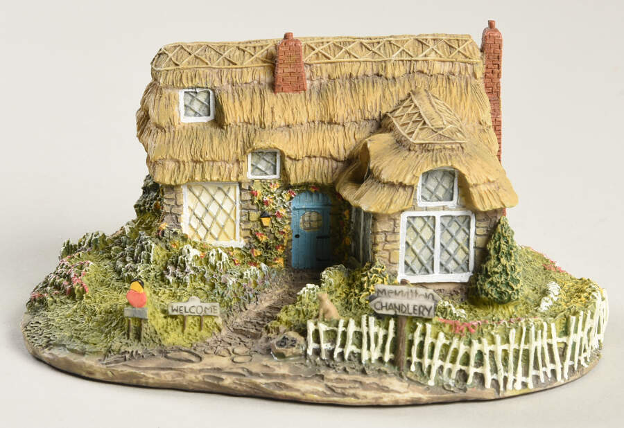 Stonefield Valley Alcott's Orchard House - No Box by Hawthorne Village-1