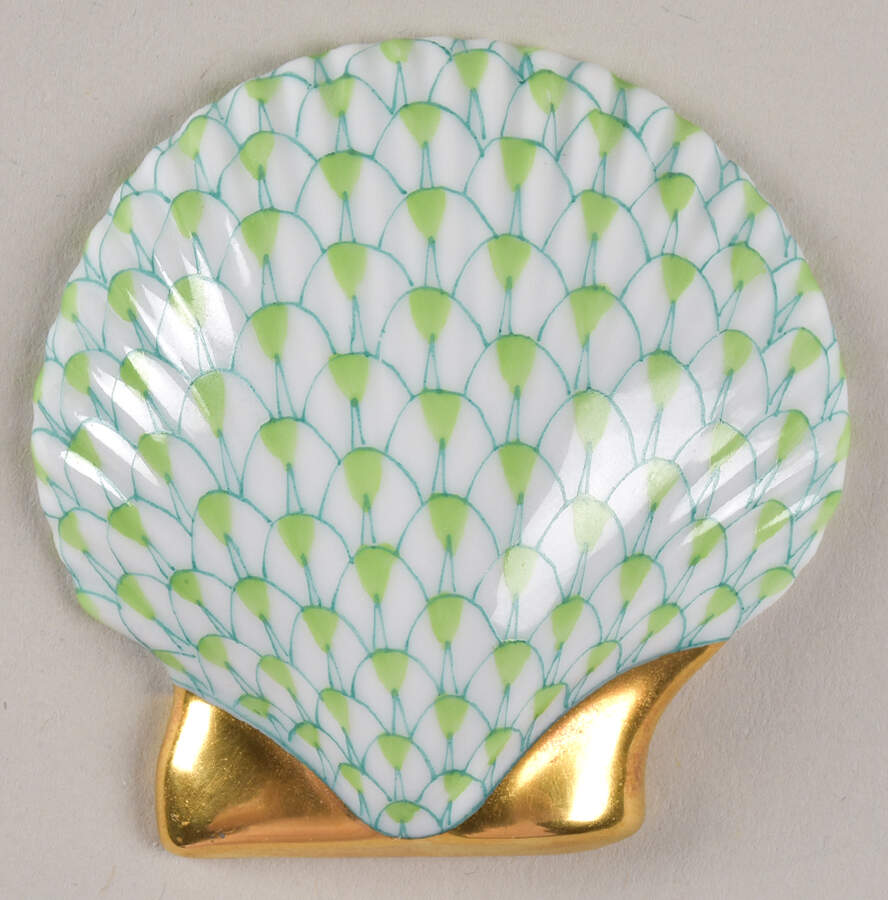 Shells Miniature Scallop- Keylime - No Box by Herend-1