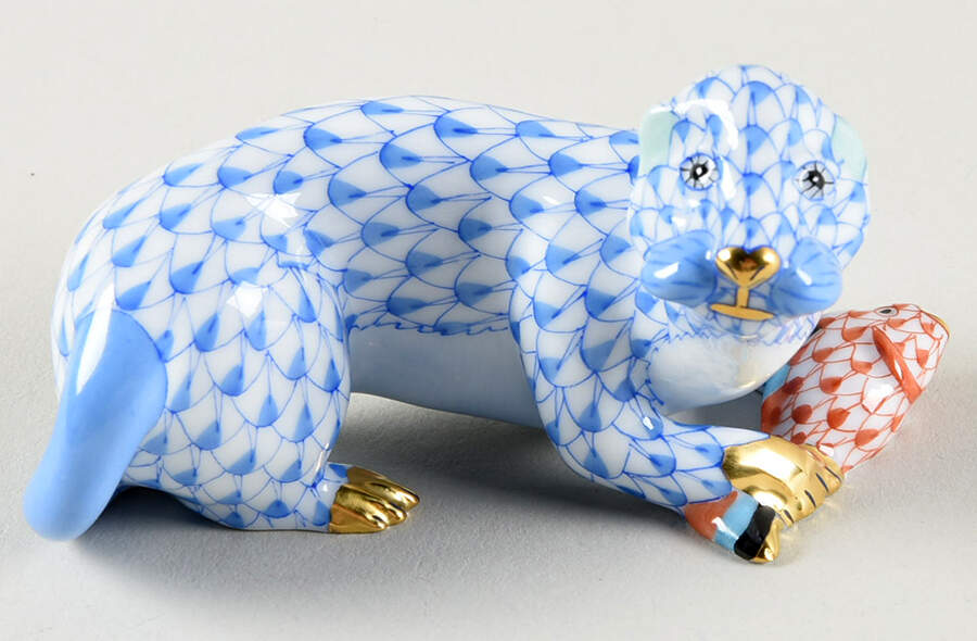 Sea Marine Animals Sea Otter W/Fish-Sapphire - No Box by Herend-1