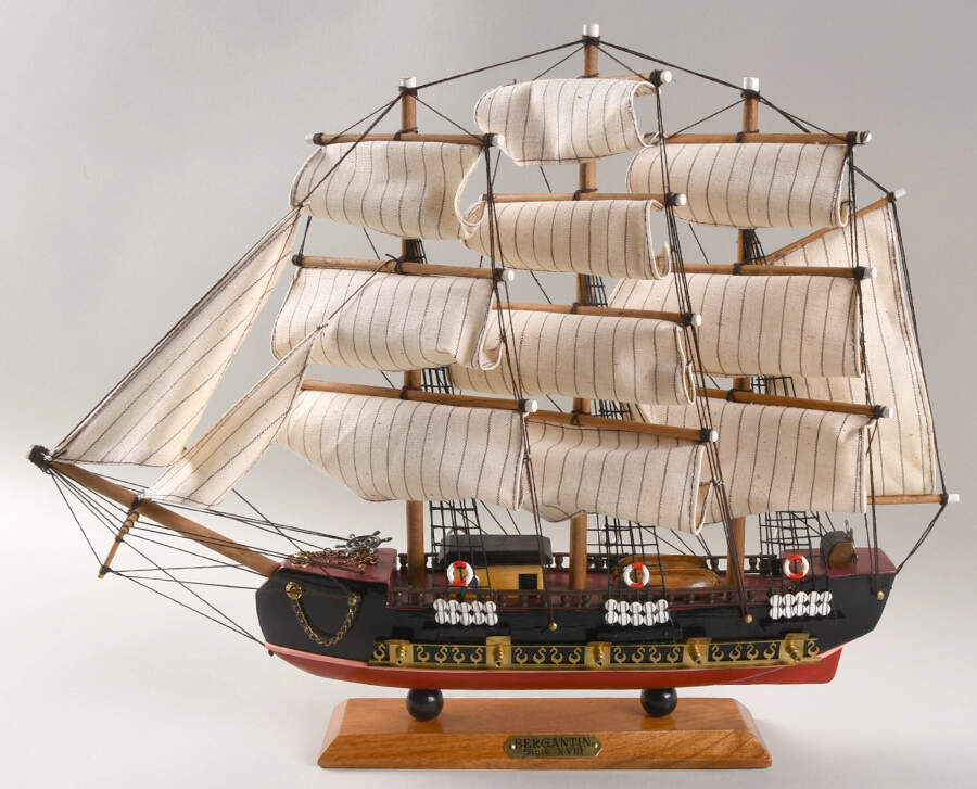 Tall Ships of the World Bergantin Siglio Xviii - No Box by Heritage Mint-1