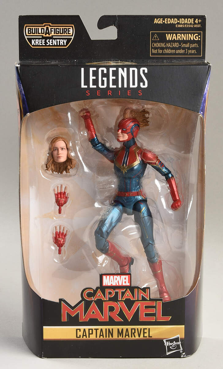 Marvel Legends:Captain Marvel Captain Marvel - Boxed by Hasbro Toys-1