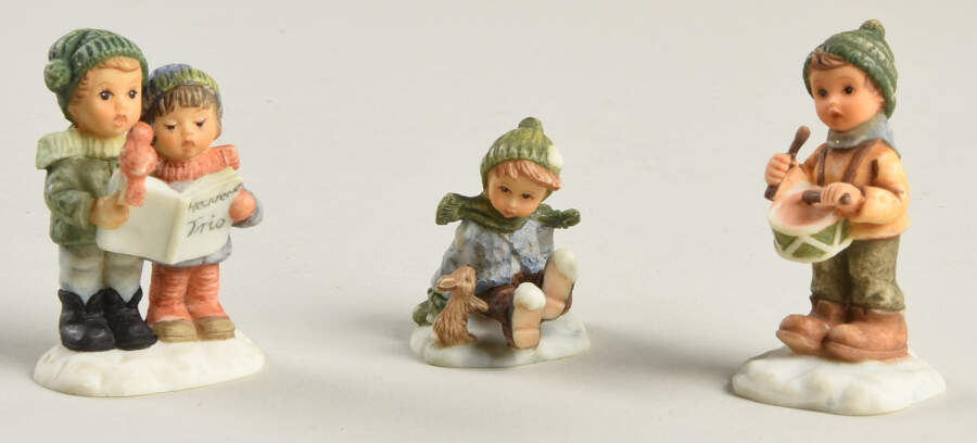 Spirit of the Season Figurine Collection Holiday Cheer - Boxed Set - Boxed by Hawthorne Village-1