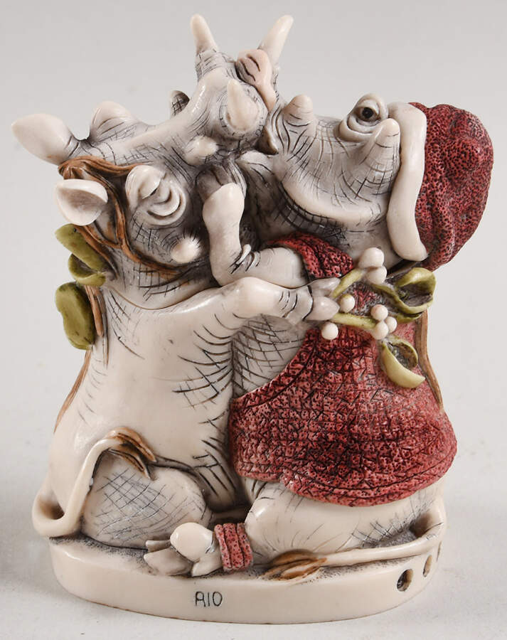 Special Editions Smooch Fest - Santafied - Boxed by Harmony Kingdom-1