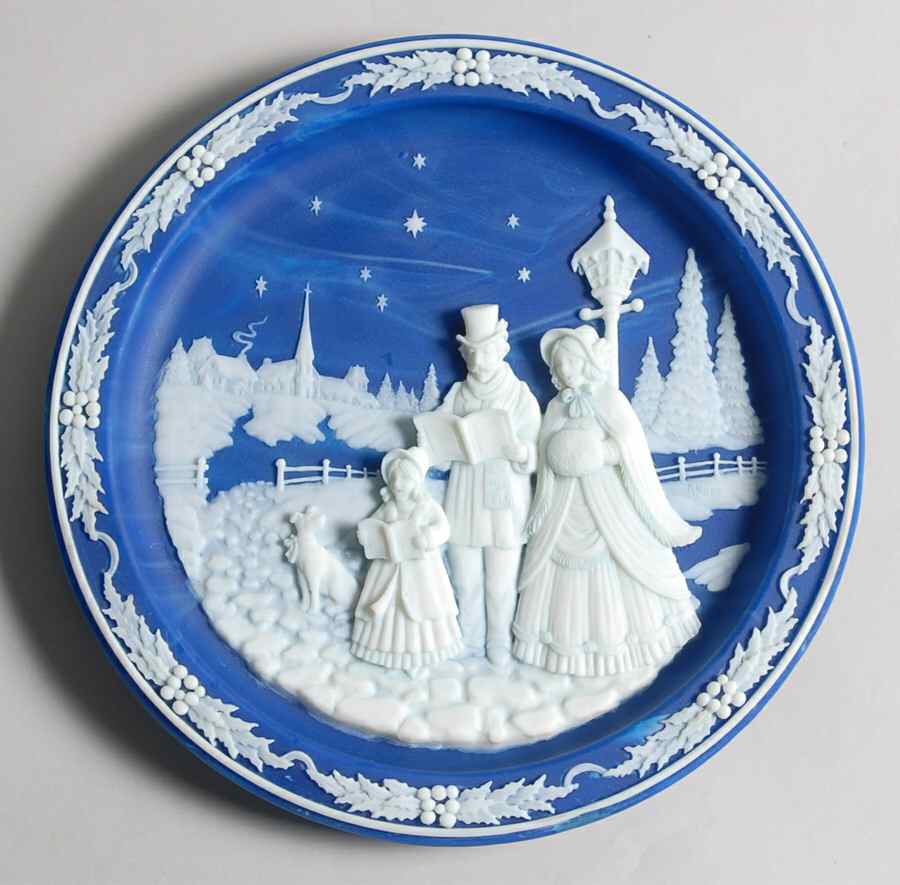 Christmas Cameos Evening Carolers - No Box by Incolay Studios-1