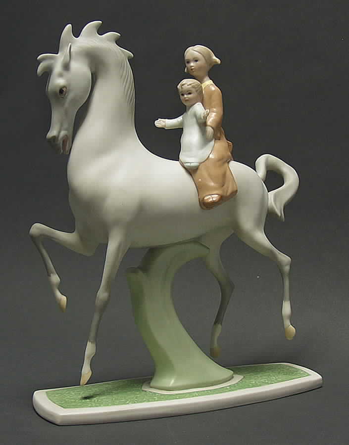 Ispanky Figurines Banbury Cross - No Box by Ispanky-1