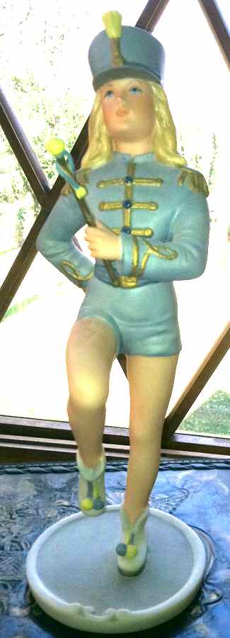 Ispanky Figurines On Parade - No Box by Ispanky-1