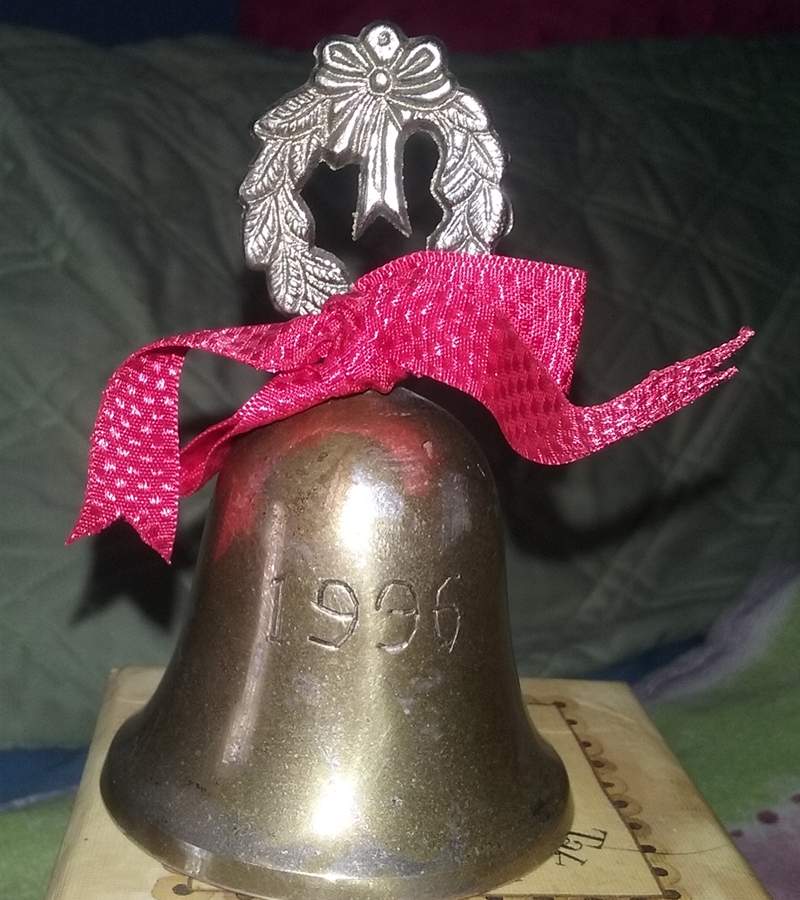 Annual Silverplate Bell Wreath - No Box by International Silver-1