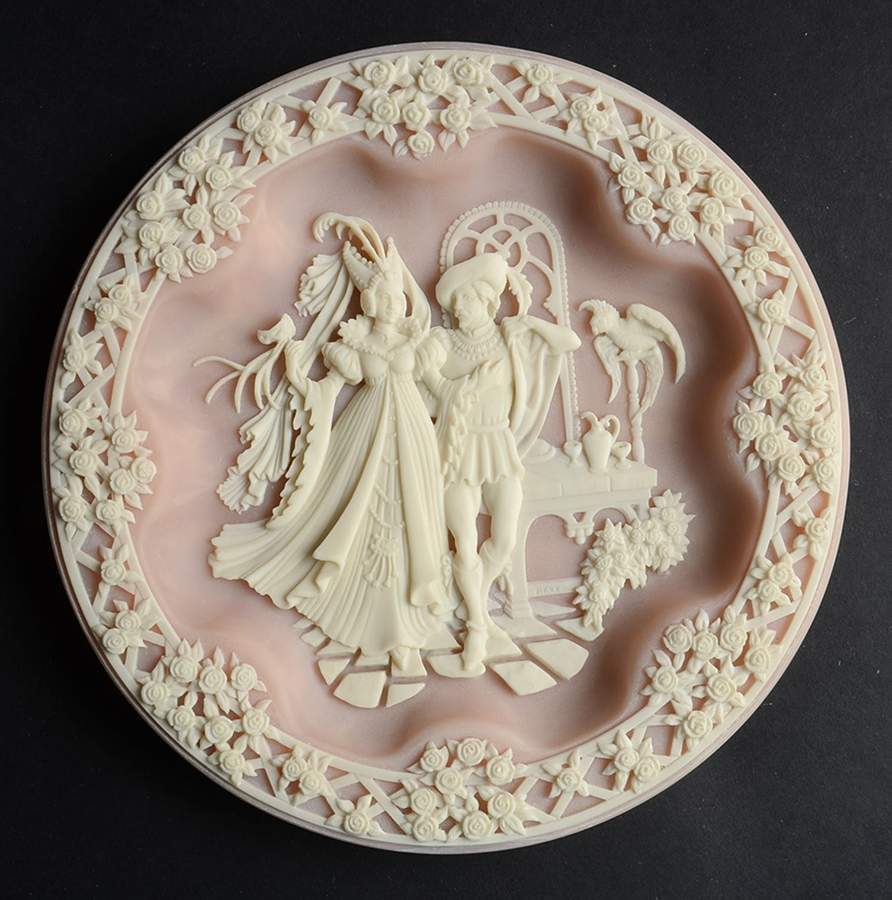 Shakespearean Lovers Benedick & Beatrice - Boxed by Incolay Studios-1