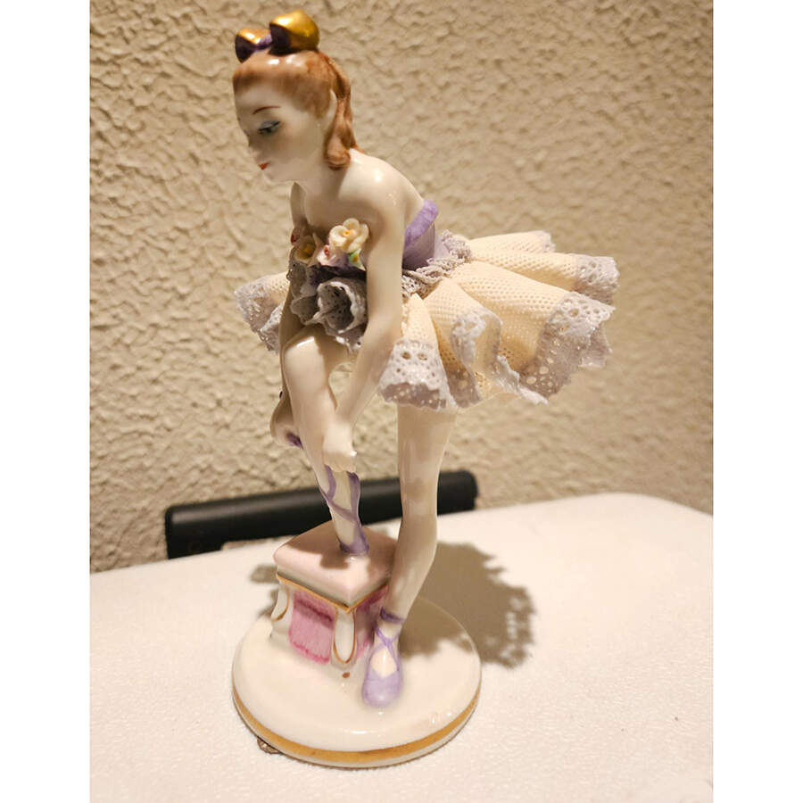 Irish Dresden Lilac Time Collection Giselle - No Box by Muller & Co-1