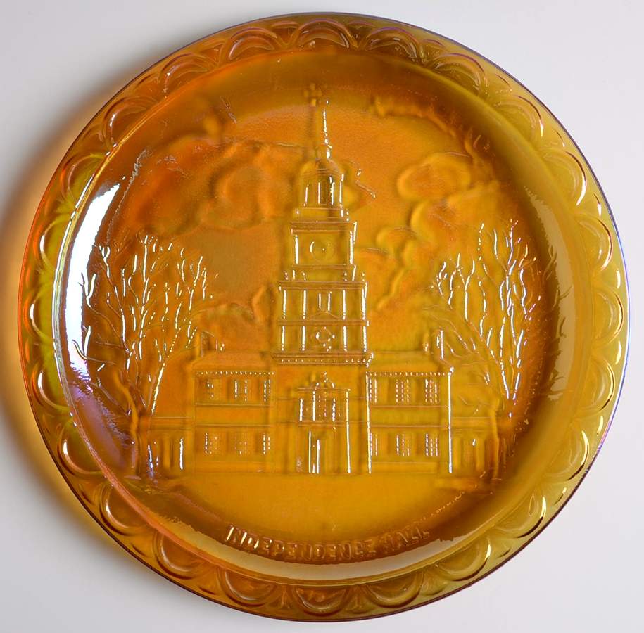 American Bicentennial Independence Hall-Gold Carnival Glass - Boxed by Indiana Glass-1