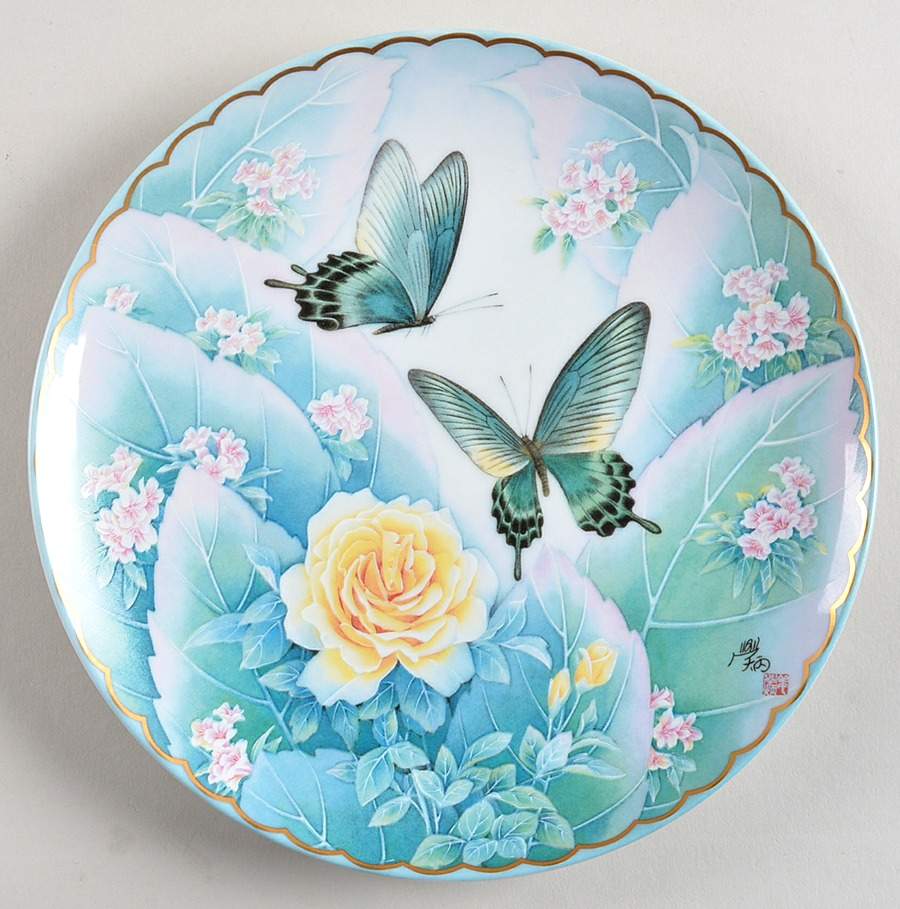 Garden of Satin Wings Garden Whisper - No Box by Imperial Jingdezhen-1