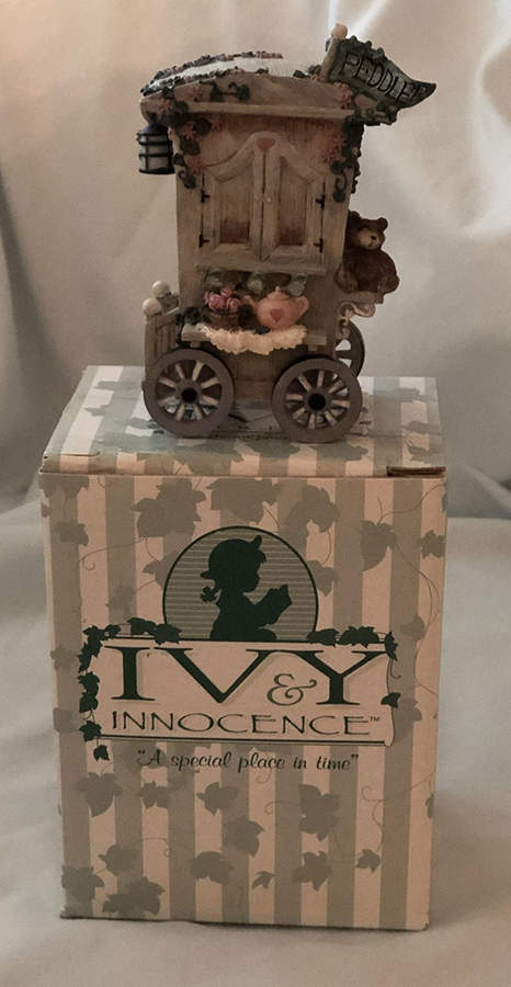 Ivy & Innocence Winston's Peddler Wagon - Boxed by Cast Art-1