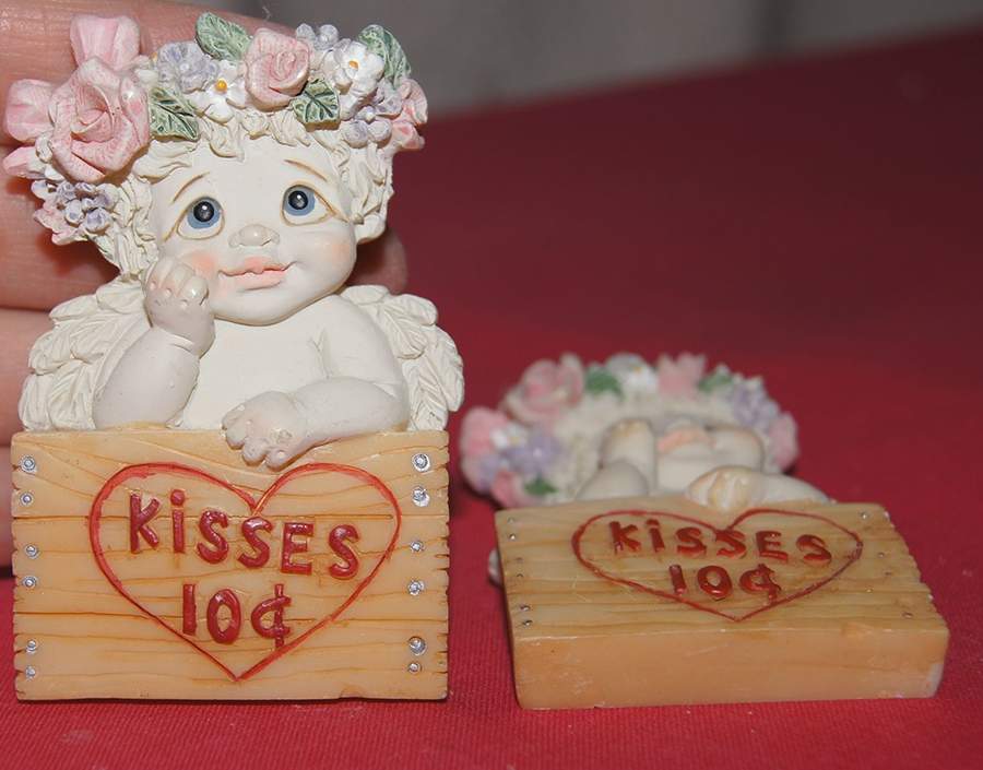 Dreamsicles Magnet Kisses 10 Cents - Boxed by Cast Art-1