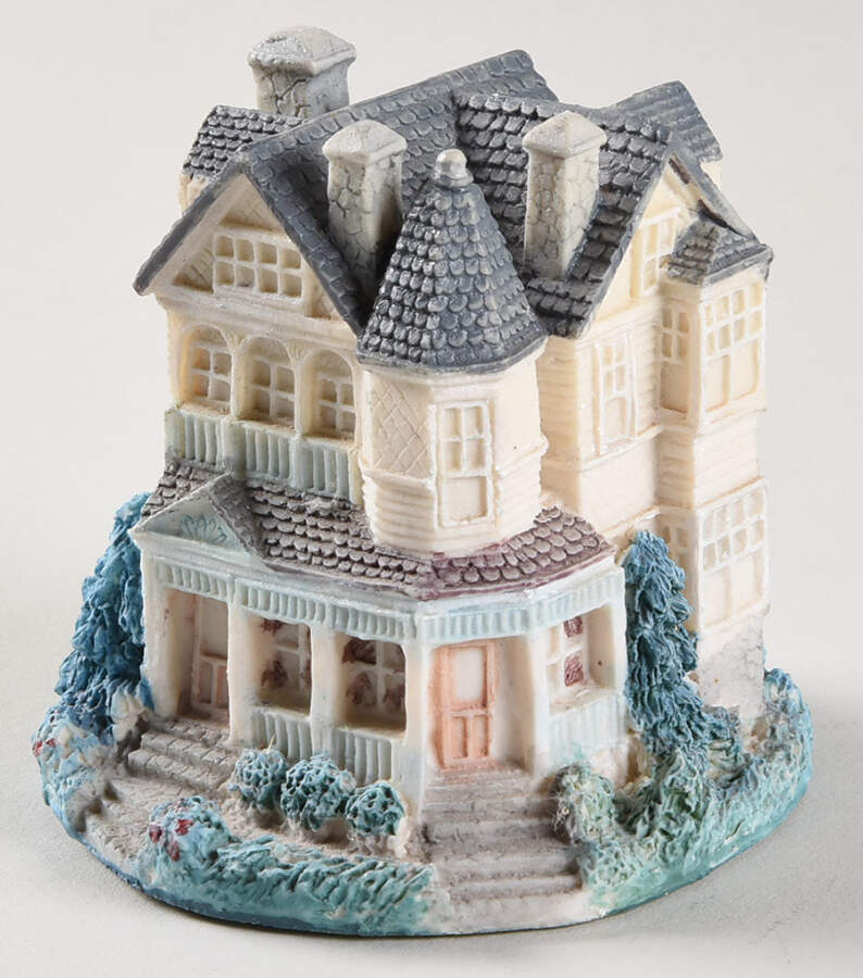 Liberty Falls Clark Mansion, The - Boxed by International Resources LLC-1