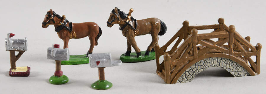 Liberty Falls Miniature Accessory Set - No Box by International Resources LLC-1