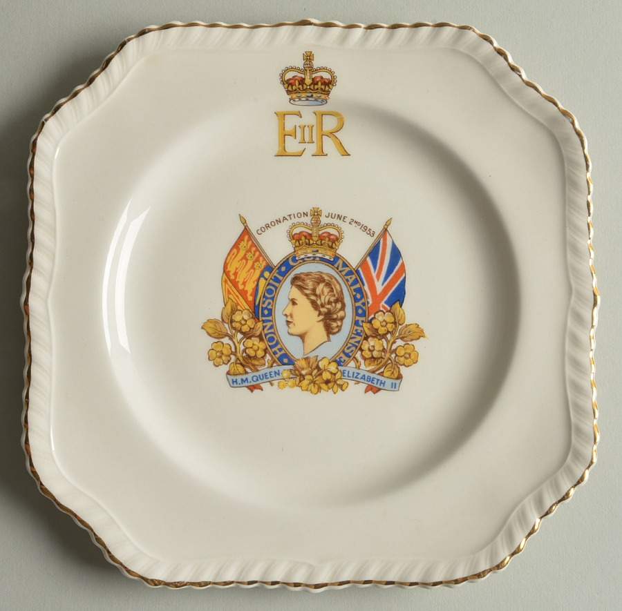 Johnson Brothers Royalty Giftware Elizabeth Ii Coronation Plate - No Box by Johnson Brothers-1