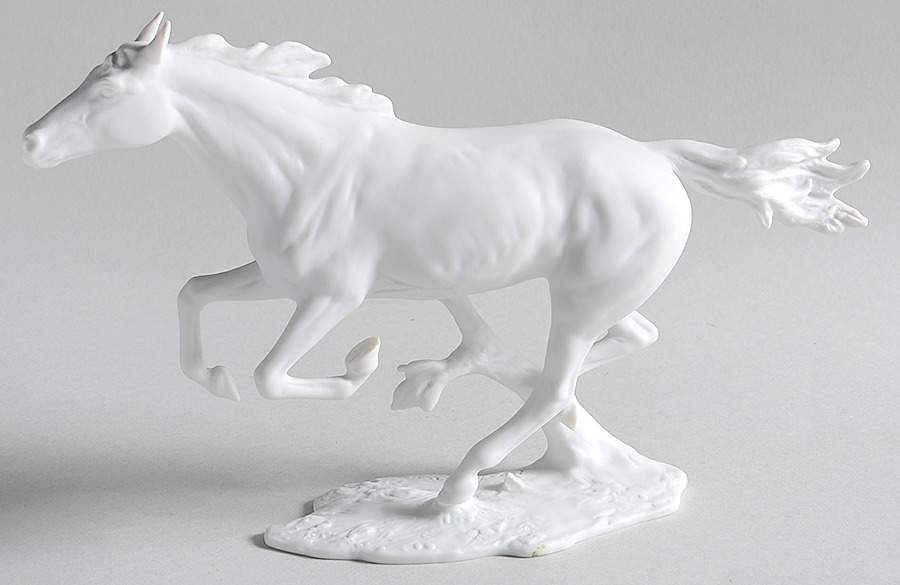 Horses Horse Finale (White Bisque) - With Box by Kaiser-1