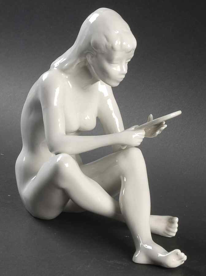 Children Girl With Mirror - Boxed by Kaiser-1