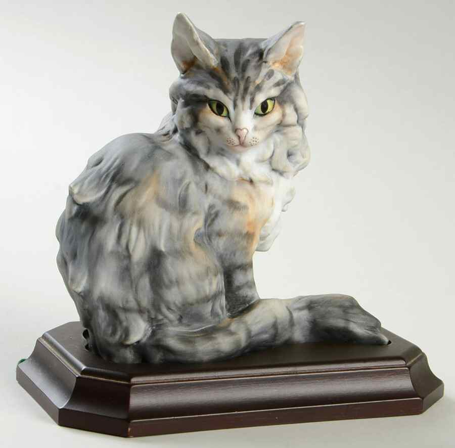 Cats Persian Cat (Colored Bisque) - Boxed by Kaiser-1