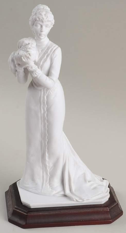 Victorian Ladies Margret (White Bisque) - No Box by Kaiser-1