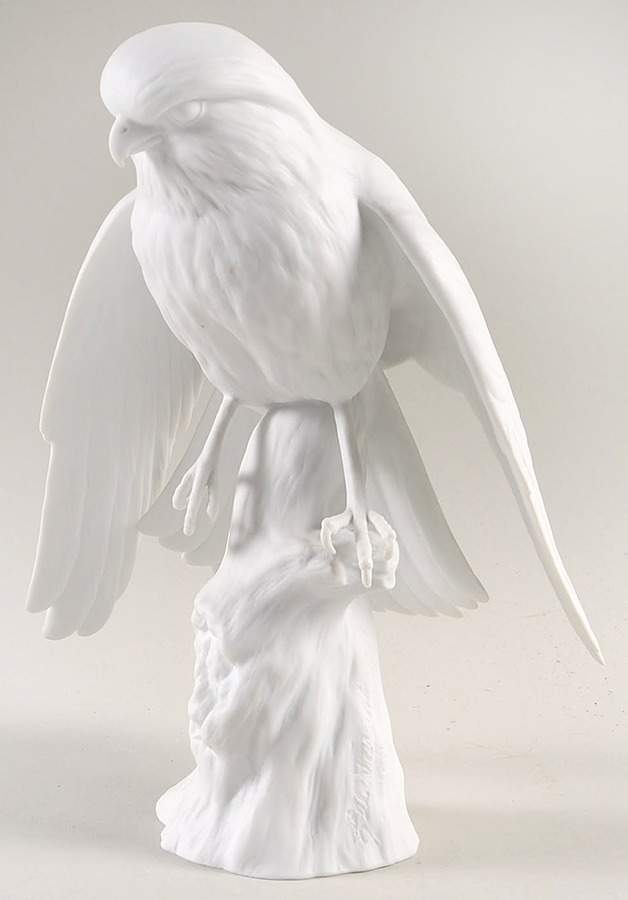 Birds Sparrow Hawk (White Bisque) - Boxed by Kaiser-1