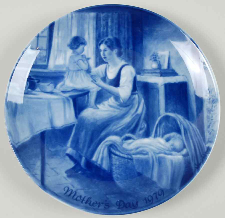 Mother's Day Plate Mother's Devotion - Boxed by Kaiser-1