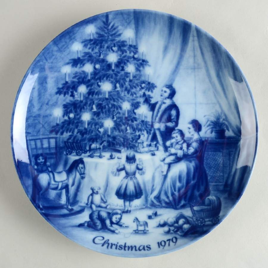 Kaiser Christmas Plate Christmas Eve - Boxed by Kaiser-1