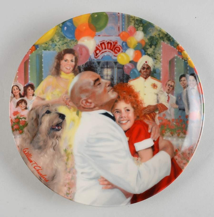 Annie Annie & Daddy Warbucks,The Finale - No Box by Edwin Knowles-1