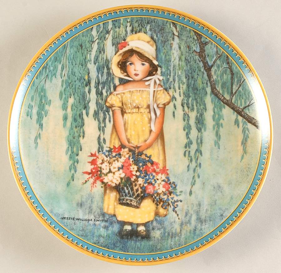 Childhood Holiday Memories Easter - With Box by Edwin Knowles-1