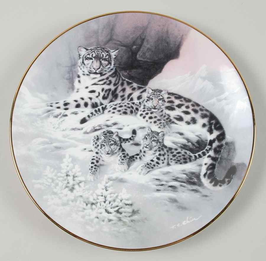 Chinas Natural Treasures Snow Leopard - Boxed by Edwin Knowles-1