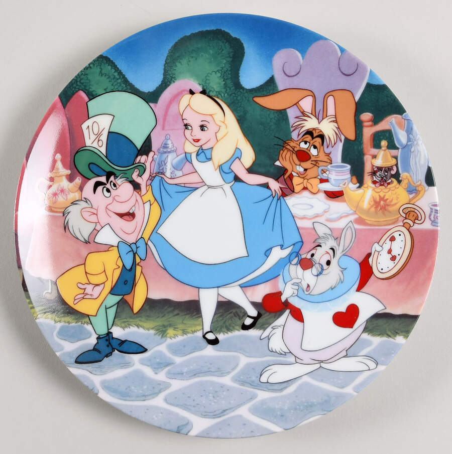 Disney Treasured Moments Collection Alice In Wonderland - No Box by Edwin Knowles-1