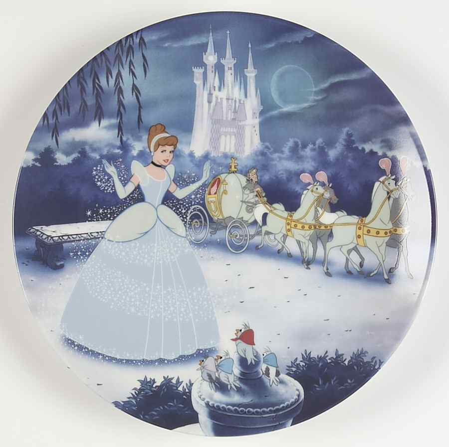 Disney Treasured Moments Collection Cinderella - No Box by Edwin Knowles-1
