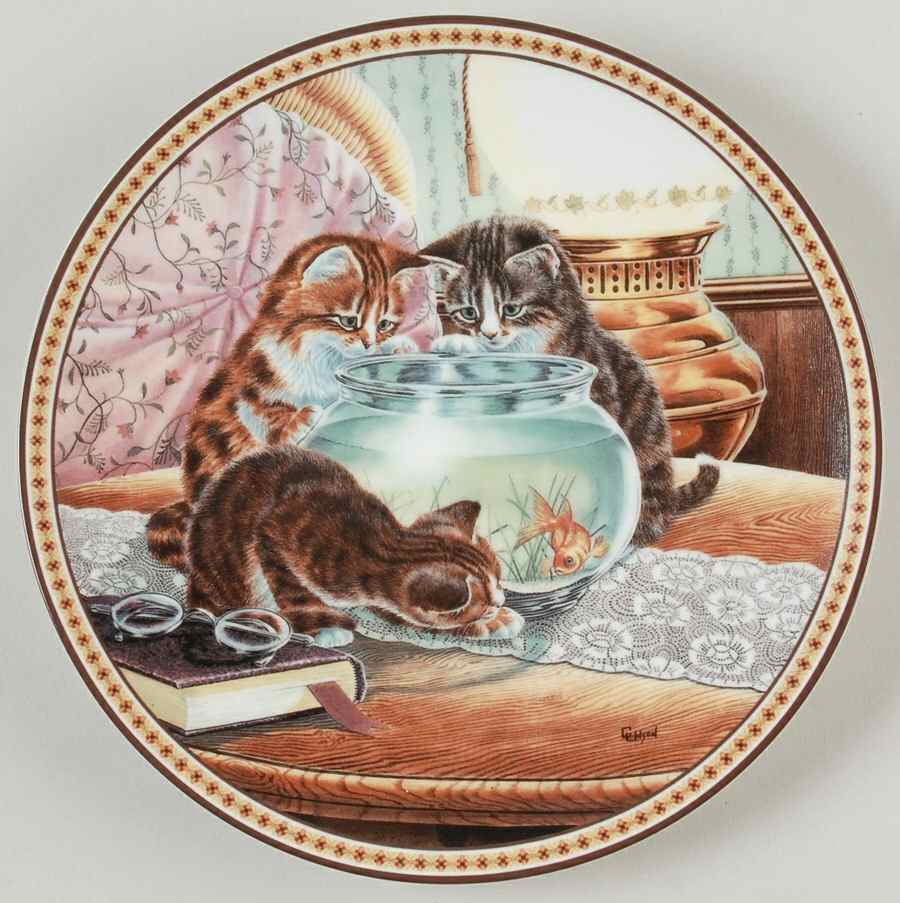 Pussyfooting Around Fish Tales - With Box by Edwin Knowles-1