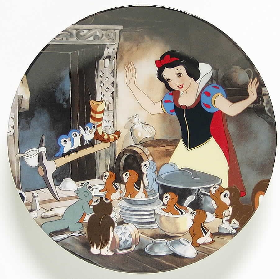 Snow White & The Seven Dwarfs Time To Tidy Up - Boxed by Edwin Knowles-1