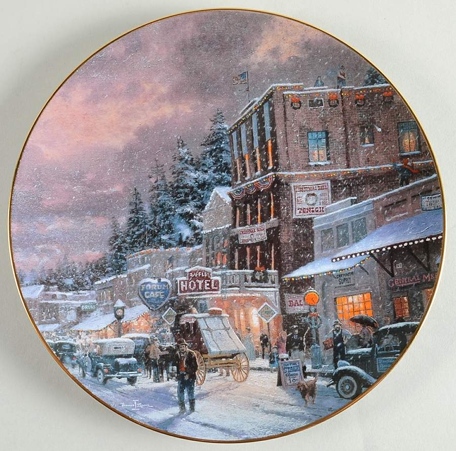 Yuletide Memories Winter's Walk - Boxed by Edwin Knowles-1
