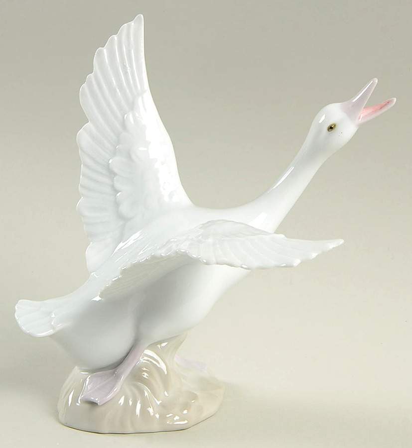 KPM Figurines Goose - No Box by KPM-1