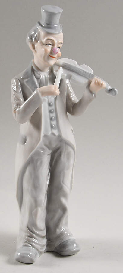 KPM Figurines Clown W/ Violin - No Box by KPM-1