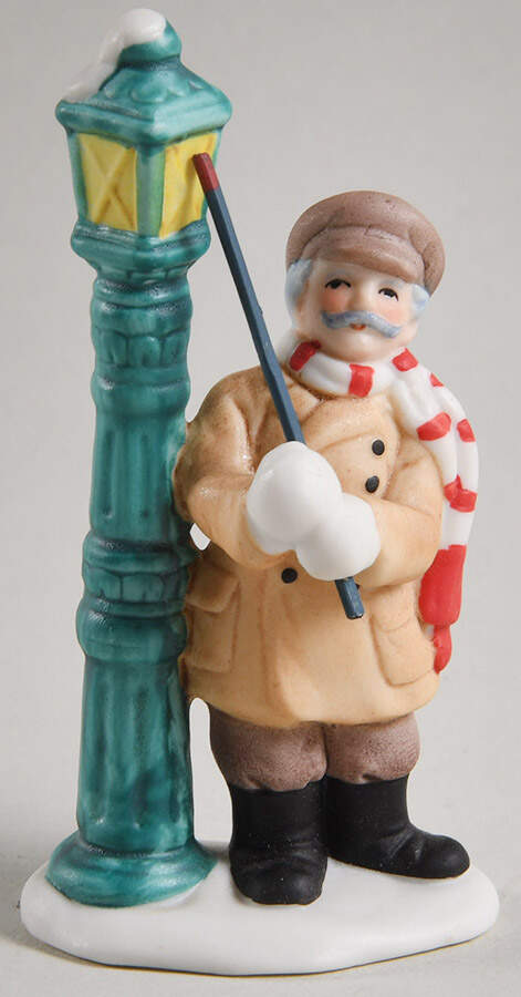 Colonial Village Ivan Zelinkski-The Lamplighter - No Box by Lefton-1