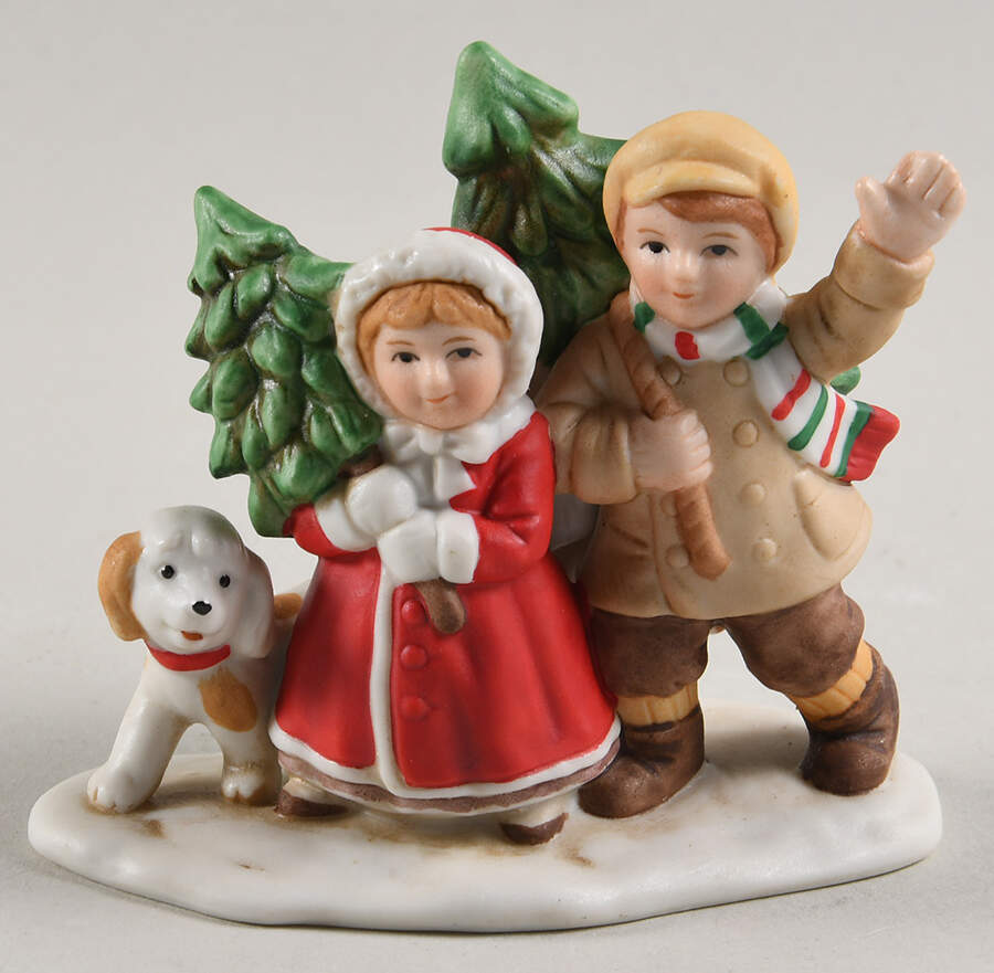 Colonial Village Bonnie, Charles Cole, & Spot - With Box Bx378 by Lefton-1