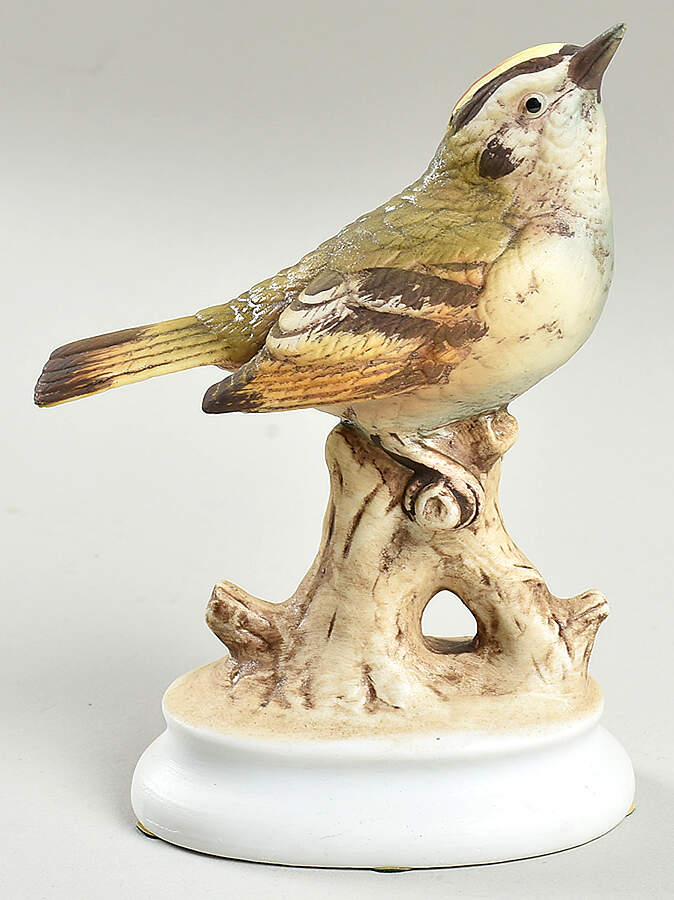 Lefton Figurines Kinglet - No Box by Lefton-1
