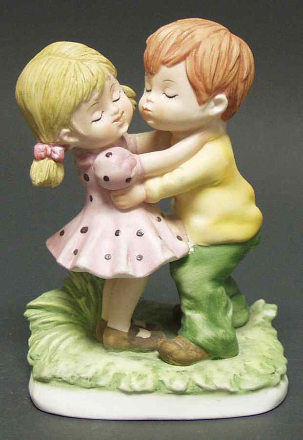 Lefton Figurines Boy And Girl Kissing - No Box by Lefton-1