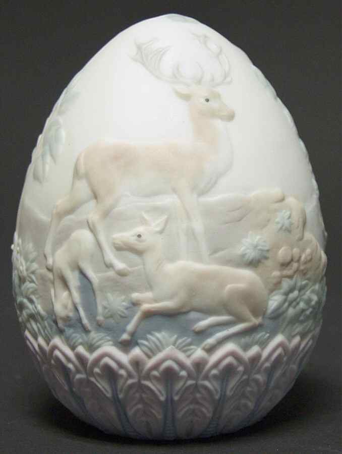 Annual Egg 1996-Deer & Fawns - Boxed by Lladro-1