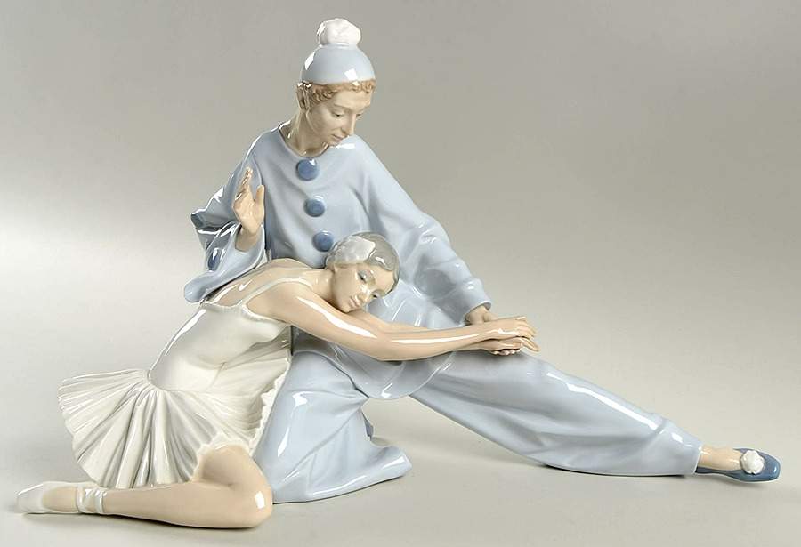 Dance Closing Scene - No Box by Lladro-1