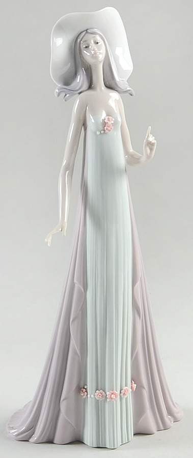 Elegant Ladies The Debutante - Boxed by Lladro-1