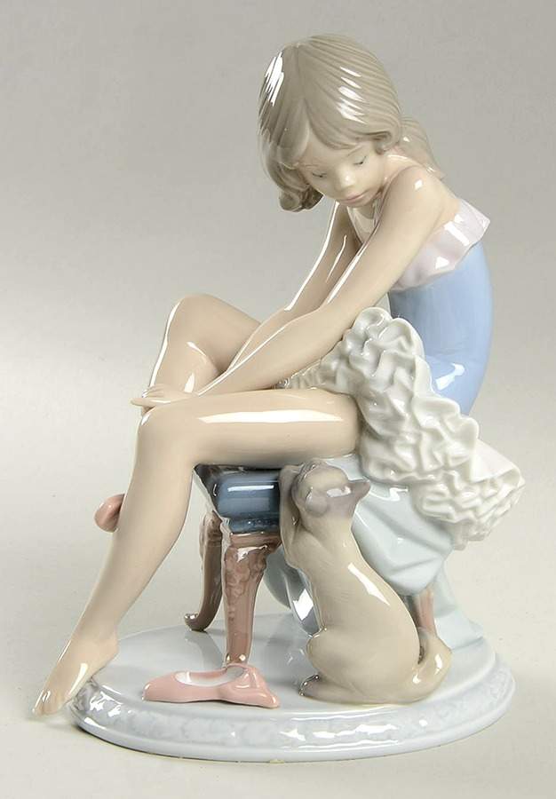 Dance Can I Help? - No Box by Lladro-1