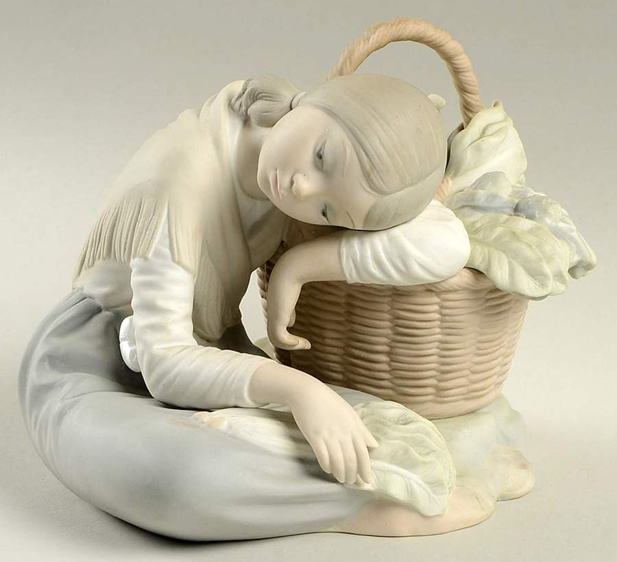 Young Girls Green Grocer - Boxed by Lladro-1